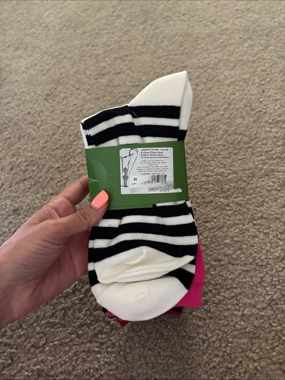 Kate Spade- 3 Pairs red and hot pink heart crew socks with gold heart detail NWT